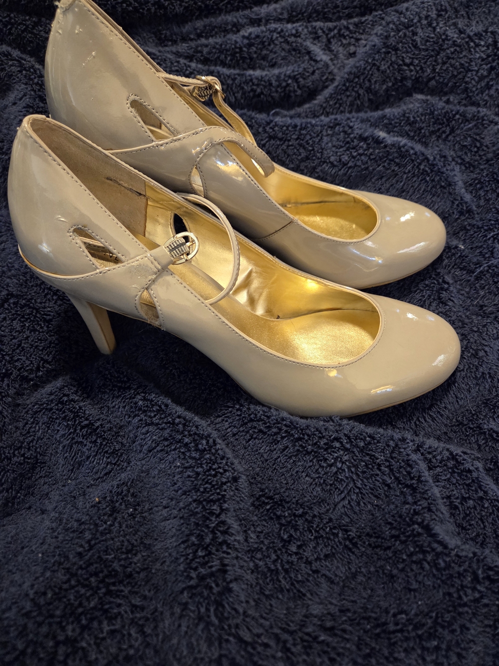 Nine West Gray Patent Mary Jane Heels with Buckle Strap
